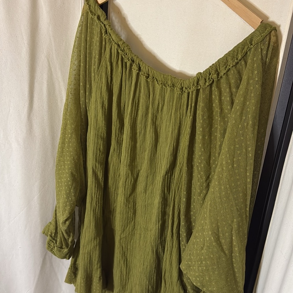 23. Free People Green Mesh Sleeve Tunic
